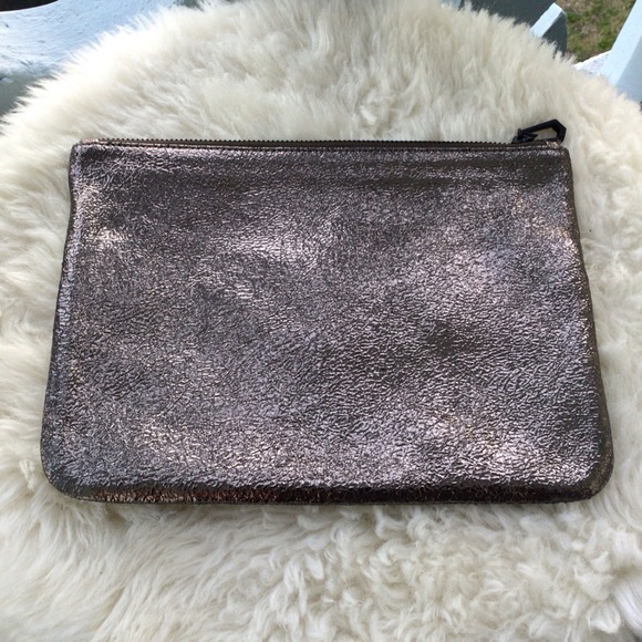 Marc Jacobs 100% Metallic Leather Top Zip Signature Clutch - Picture 4 of 9